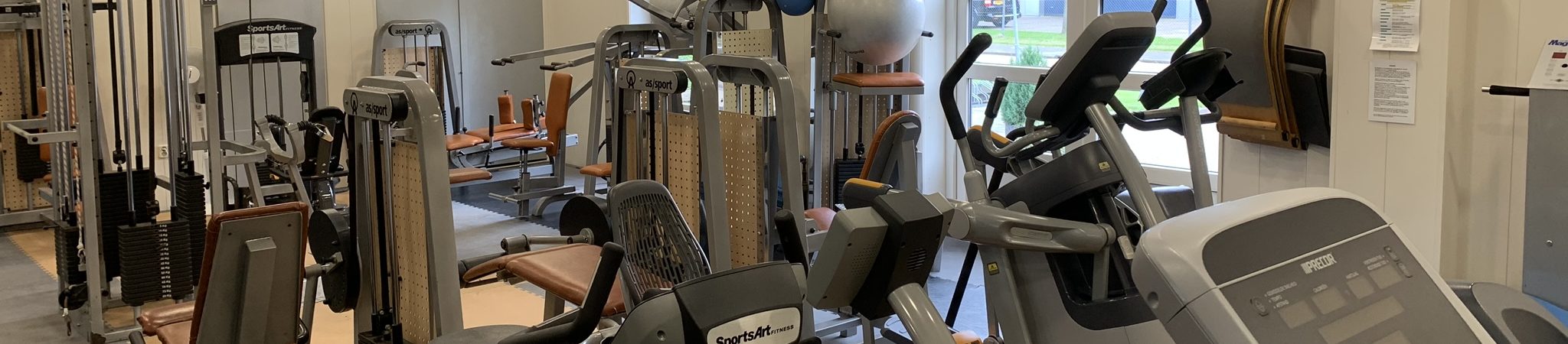 Sportschool Universal Gym - Fitness - Fitness balk